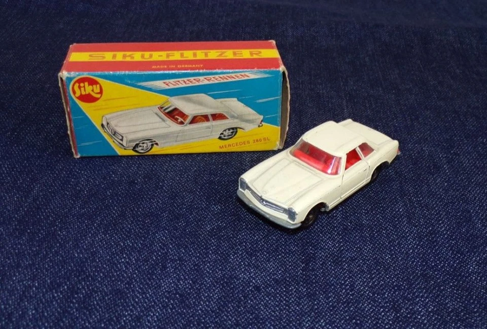 Siku Mercedes 280SL V302 Modellauto mit Originalkarton