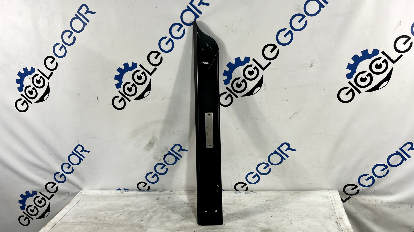 2011 ASTON MARTIN VANTAGE LEFT SILL SCUFF PLATE TRIM GRAPHITE 8G33-13242-AA OEM