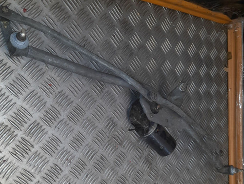 VW PASSAT  Wischermotor vorne Scheibenwischermotor 357955113C