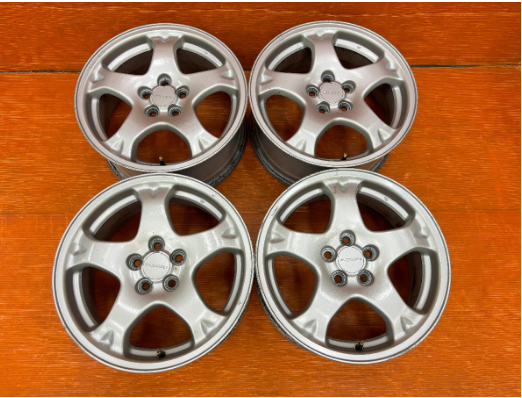 SUBARU IMPREZZA PCD100 4H 16×7JJ ＋53
