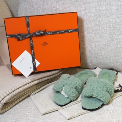 BNIB AUTHENTIC HERMES ORAN SANDALS LAINEE TEDDY FUZZY VERT D'EAU GREEN 37.5 7.5