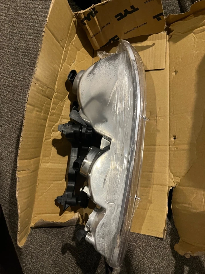 luz cabeza coche Foto 2 de 4