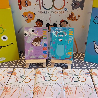2023 Karten Spaß Disney 100 Joyful Rainbow 2 Karten Bundle Base Set Boo Monsters Inc 