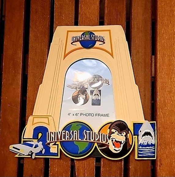 UNIVERSAL STUDIOS RARE PHOTO FRAME VINTAGE 2001 DELORIAN KING KONG & JAWS NEW