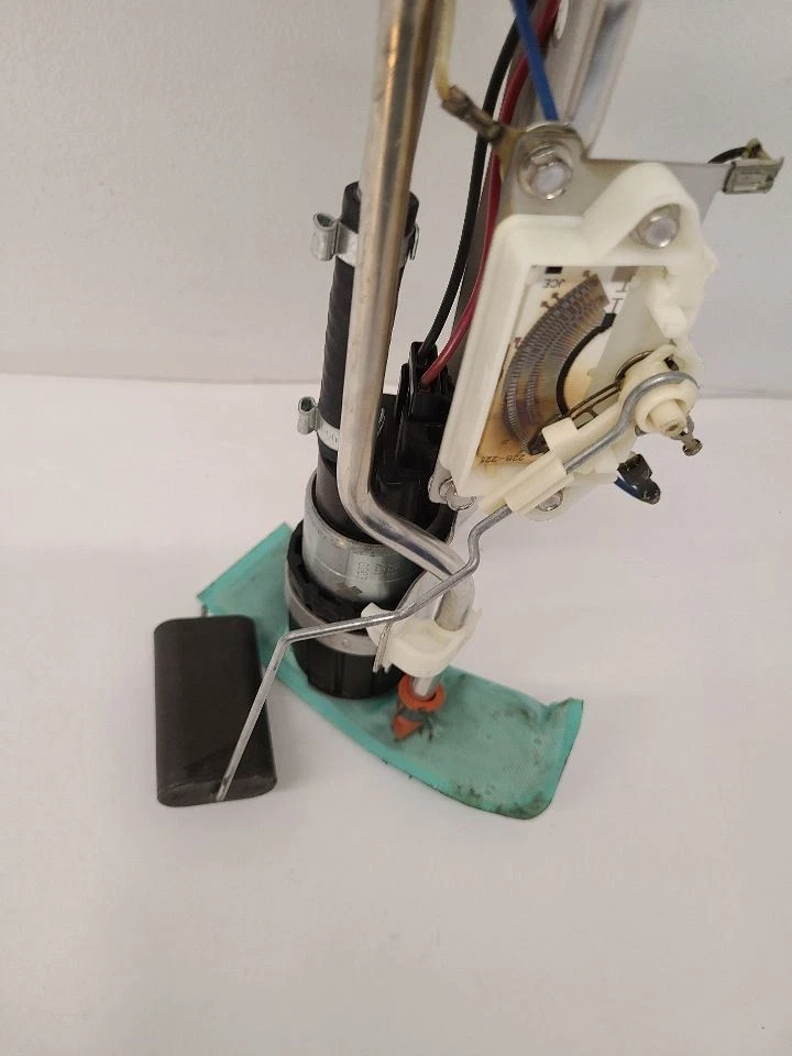 1999-2004 FORD F150 PICKUP Fuel Pump Assembly Heritage 6-255 4.2L XL3Z9H307DB Foto 2 de 4