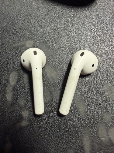 APPLE AIRPODS A2031/A2032 2ND GEN WIRELESS EARBUDS SLIGHTLY LOW VOLUME - Picture 3 of 5