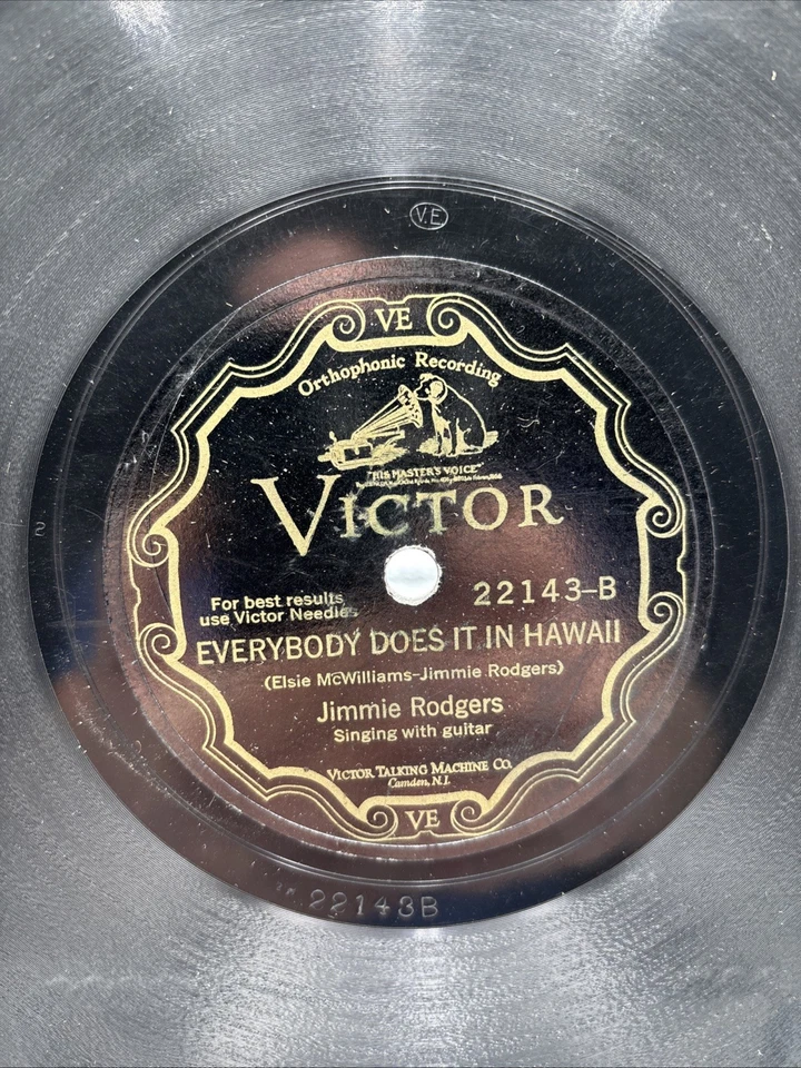 Jimmie Rodgers-Everybody does it in Hawaii-10”Victor Shellac 78RPM Record VG+ - Image 2 of 4