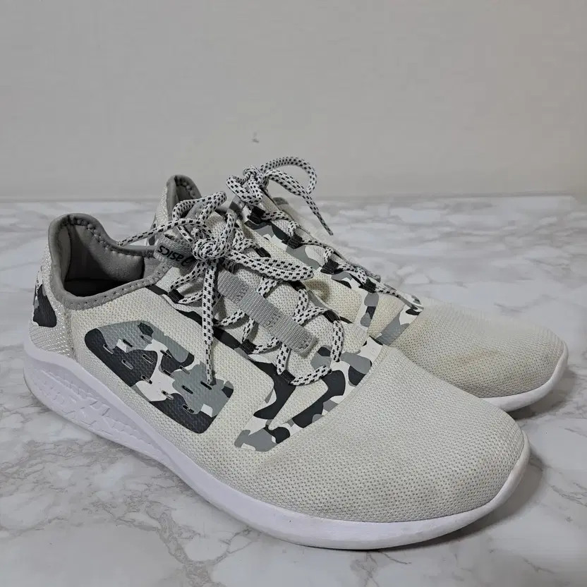 Asics Puzetora Camouflage Men's Running Shoes 275 thumbnail 3