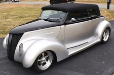1937 Ford Cabriolet Street Rod 350 V8 R&P 200R4 9" Ford