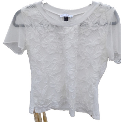 Meri-Esca Women's Size M Top Front Lace Overlay Sheer Short Sleeve Cropped White