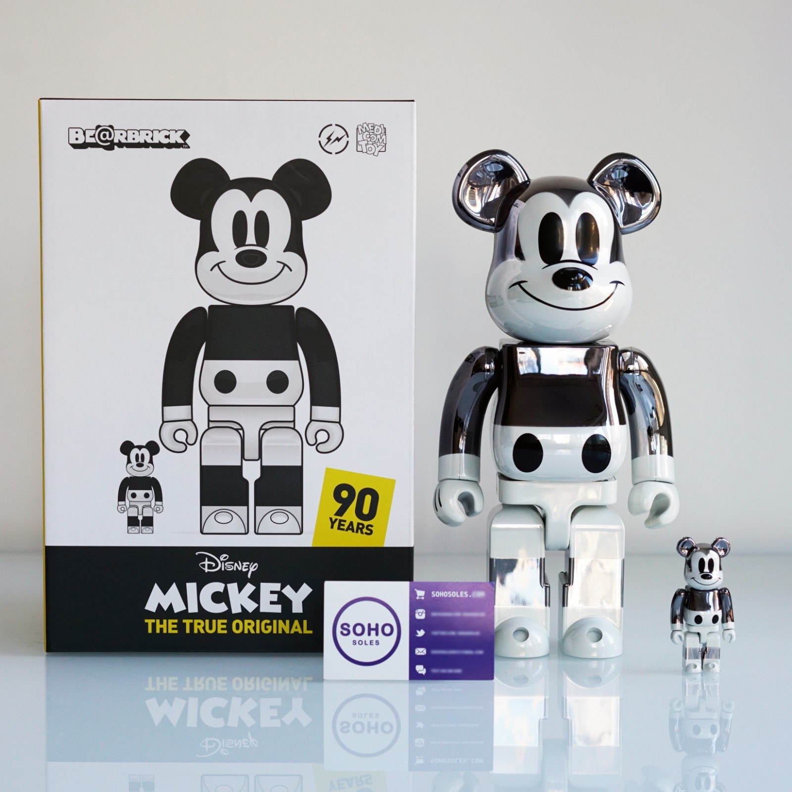 MEDICOM FRAGMENT MICKEY MOUSE EXHIBIT EXHIBITION NYC BEARBRICK 400% 100% MEDICOM FRAGMENT MICKEY MOUSE EXHIBIT EXHIBITION NYC BEARBRICK 400% 100%