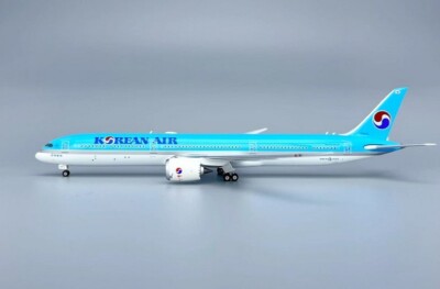 Korean Air Boeing 787-10 HL8515 1/400 scale desk model NEW Phoenix Models