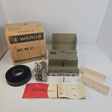 Montgomery Ward 640 Automatic slide projector w/ original box  accessories VTG