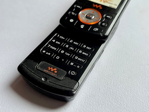 Sony Ericsson W900i noir - Photo 16 sur 17