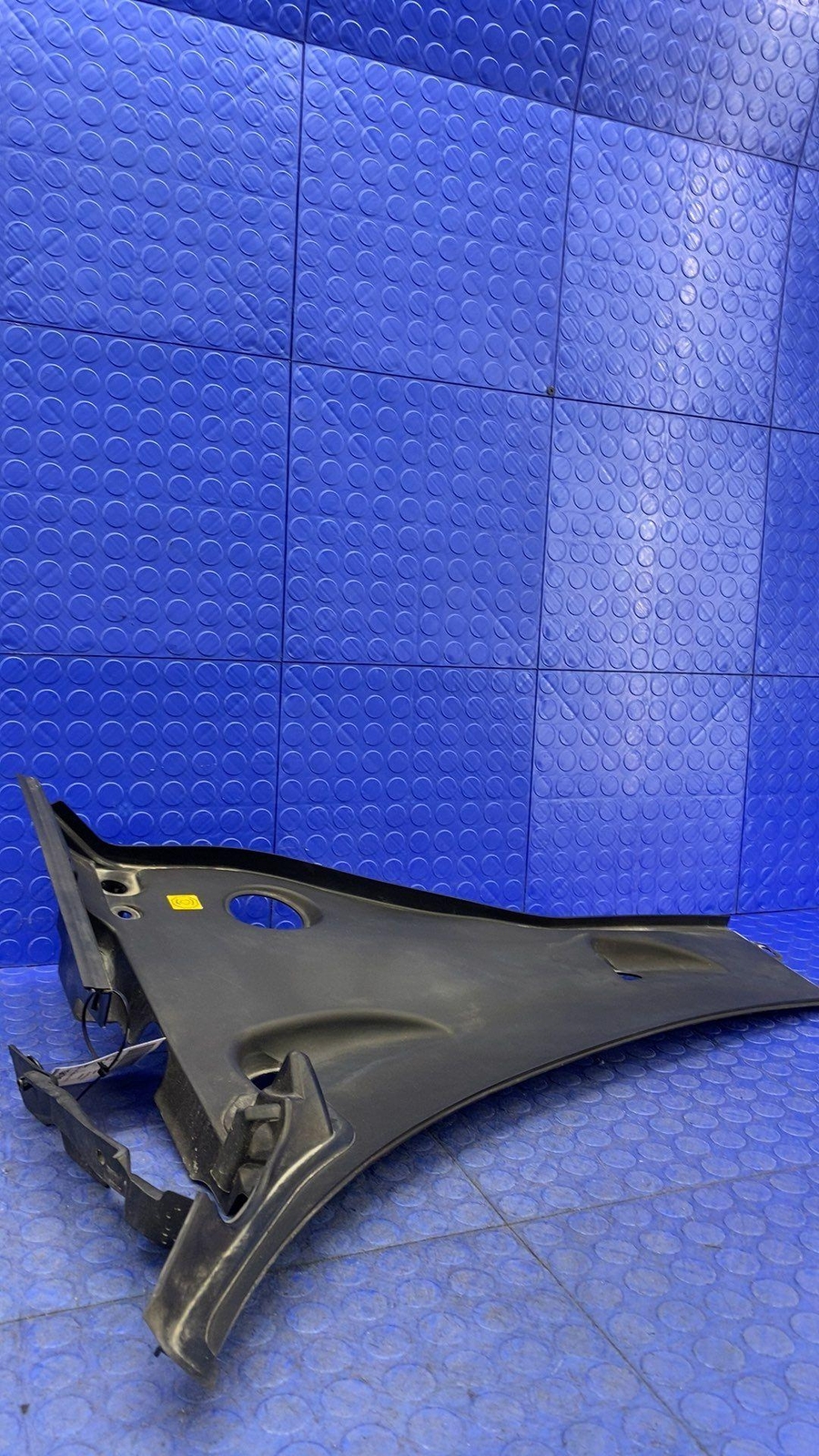 2008-2014 FERRARI CALIFORNIA FRONT LEFT WINDSHIELD COWL COVER PANEL 82501600