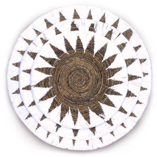 Set of Three Natural Woven Seagrass Circles Hanging Wall Decor Round Discs 60cm - Picture 6 of 7