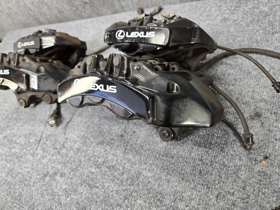 Conjunto de pinzas de freno delanteras y traseras Lexus 2015 Rc-F GS-F fabricante de equipos originales Foto 3 de 4