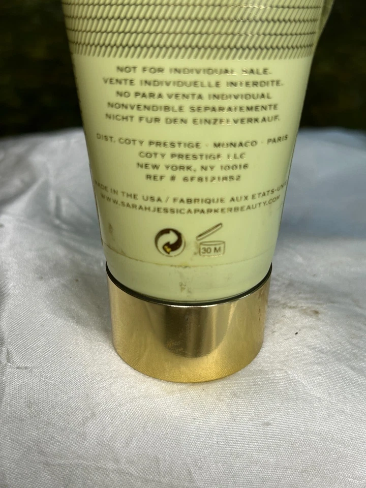 GEL DE DUCHA DE LUJO SARAH JESSICA PARKER COVET 75 ML Foto 2 de 2