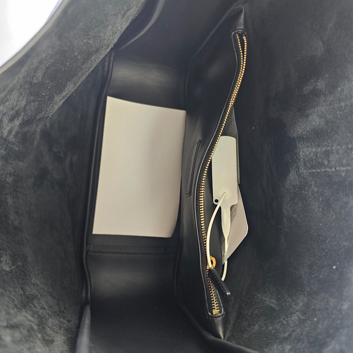 SAINT LAURENT Le 5 A 7 Supple Large $3100 Black Grained SAINT LAURENT Le 5 A 7 Supple Large $3100 Black Grained
