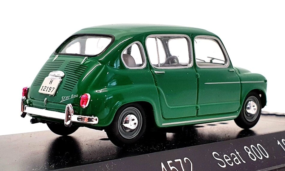 Solido escala 1/43 diecast 4572 - 1964 Seat 800 - verde Foto 2 de 4