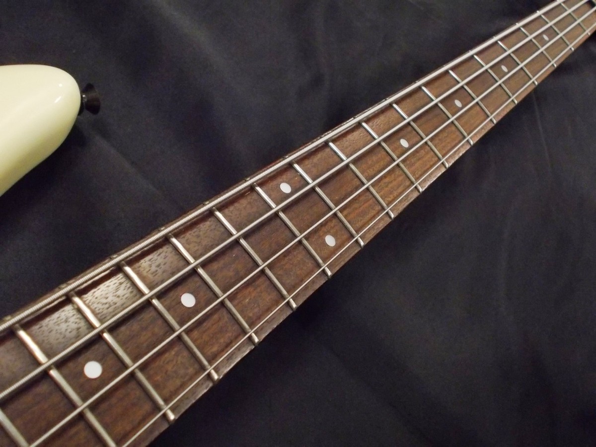 Yamaha Motion Bass MB-3R Active Circuit 4-String Electric