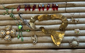 Antique Jewelry Lot Of 9 For Repurposing Salvage Repair Mixed Metals And Stones