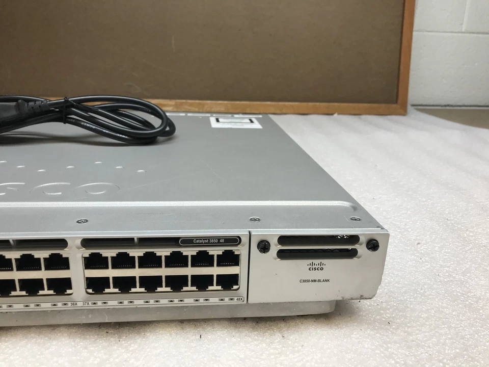 Cisco WS-C3850-48T-L V04 48-Port GB Switch with PWR-C1-350WAC and FAN-T1 V01 - Image 3 of 4
