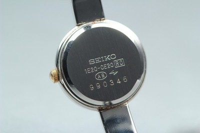 Near MINT] Seiko Tisse 1E20-0E20 Silver Qz Woman's Bangle Watch