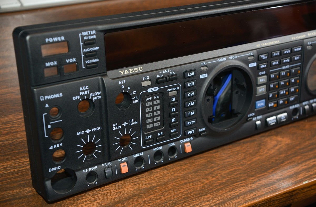 Yaesu FT-1000MP Mark-V 200Watt Transceiver loaded with filters | Ham Radio Transceiver