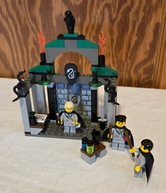 LEGO 4735 Harry Potter: Slytherin  - 100% w/box & manual