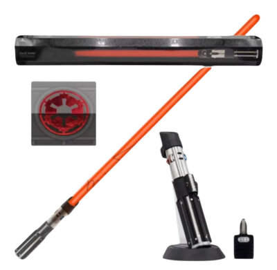 Disney Star Wars Darth Vader Legacy Lichtschwert Griff Set - Griff, Klinge, Ständer, Gürtel