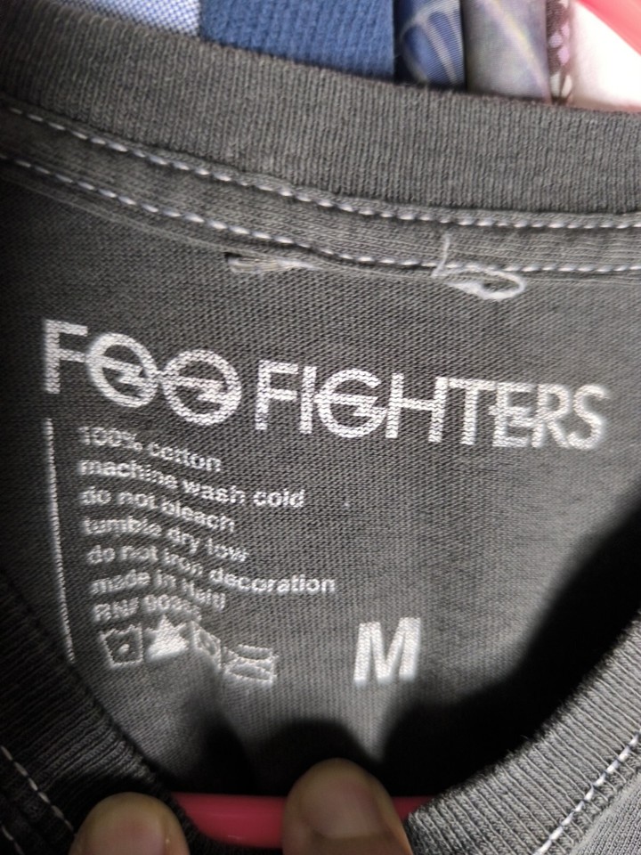 Foo fighters 2020 touring space van flying saucer tour band tee shirt