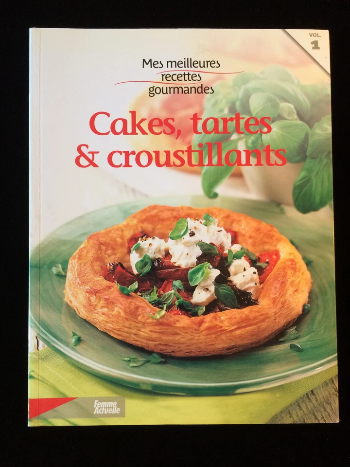 # Livre de RECETTES - CAKES, TARTES & CROUSTILLANTS - Femme Actuelle vol 1 - Photo 1/1