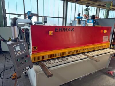 Hydraulische Tafelschere 4x2500 Bj.2018 ERMAK