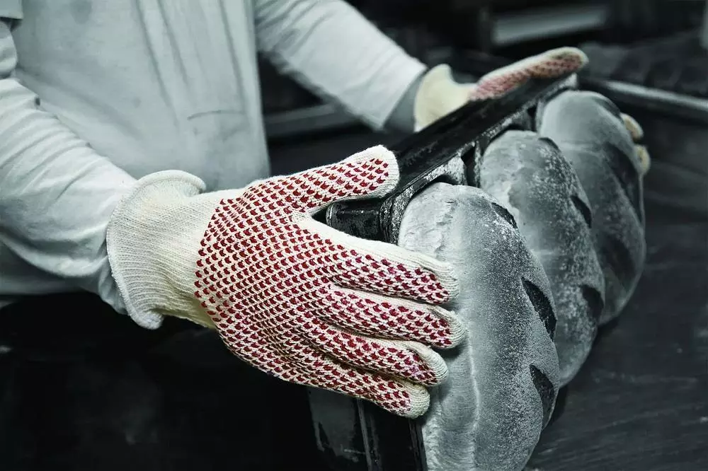 Kitchen gloves on sale heat resistant