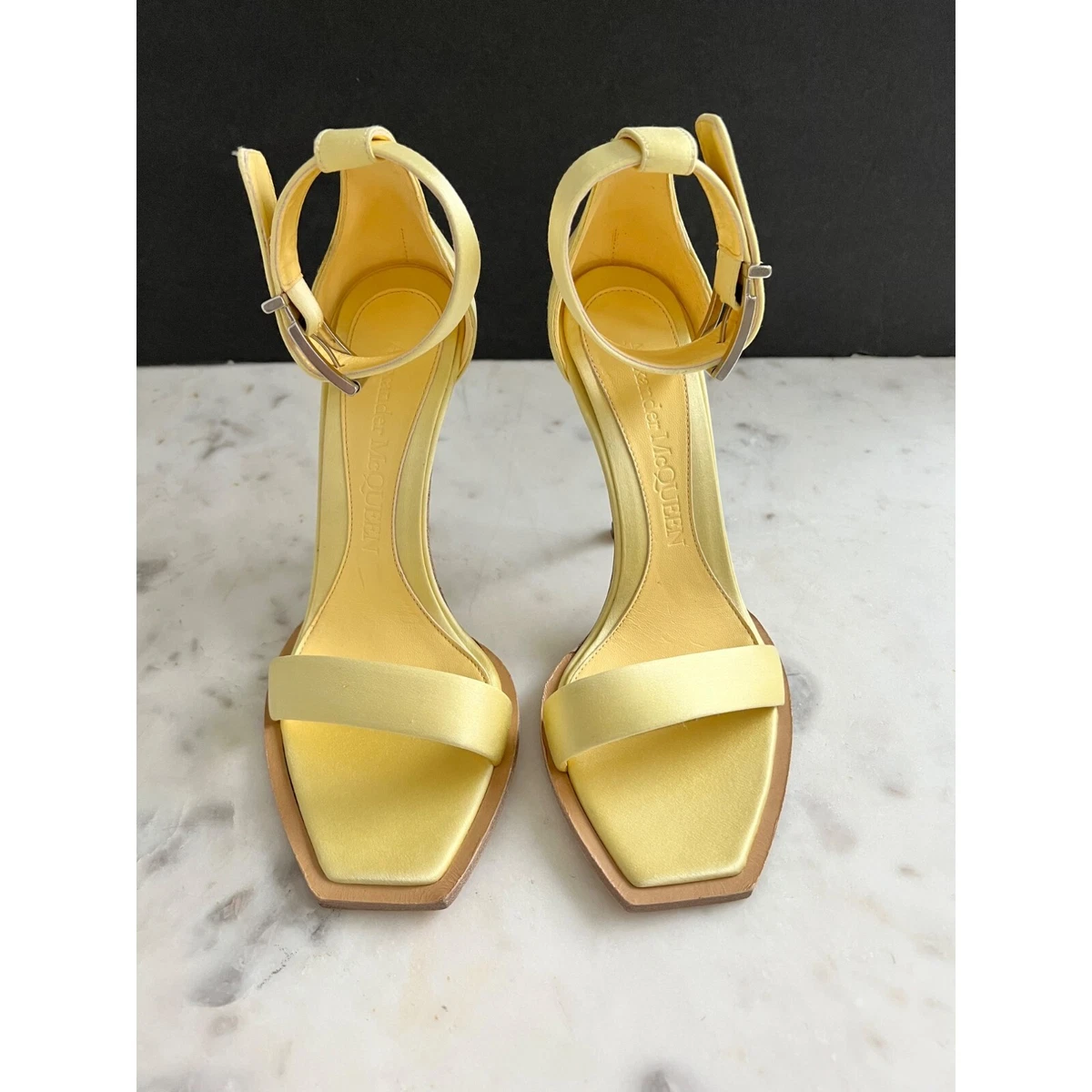 Yellow heels sale size 10