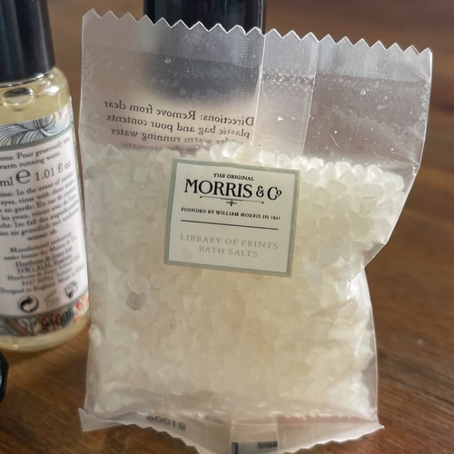 5 William Morris Travel Size Body Wash, Lotion, Bath Salts .51 and 1 ounce sizes - Picture 9 of 10