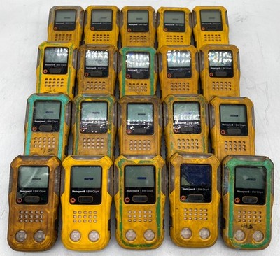 LOT OF 118 HONEYWELL BWC4-Y-N BW CLIP4 PORTABLE GAS DETECTOR