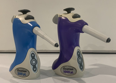 Two Vistalab Ovation Sgl Ch Digital Pipettes - 200uL and 1000uL