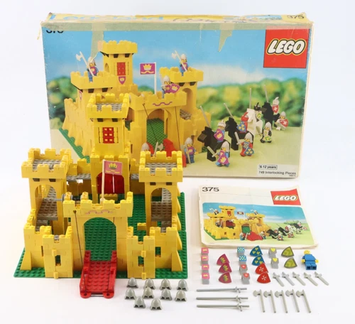 Vtg Lego 375 Yellow Castle W Box & Manual Missing Mini Figs & Horses