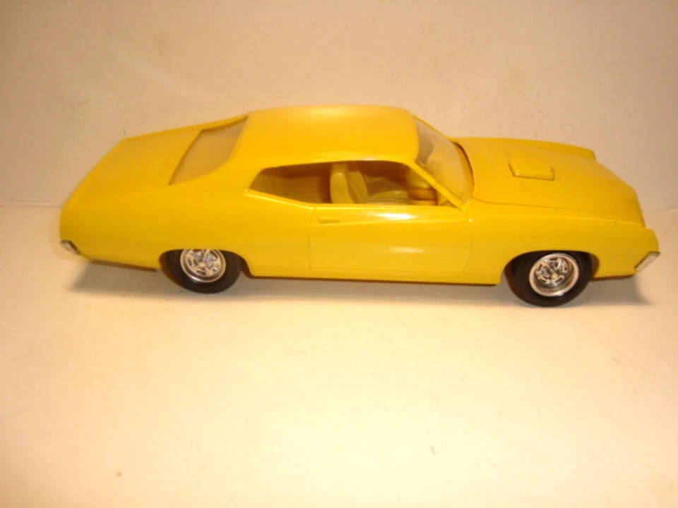 AMT 1970 Ford Torino Cobra 2 DRHT Dealer Promo Model  Car - Image 2 of 4