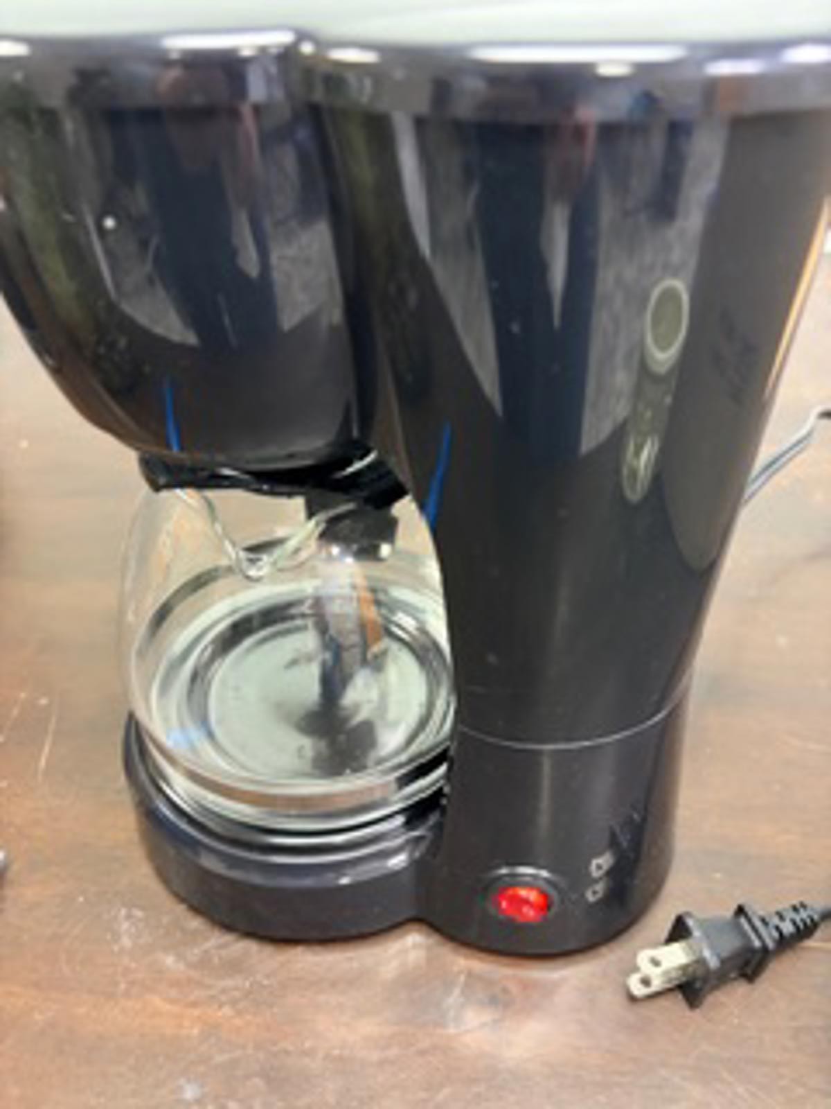 With Glass Carafe