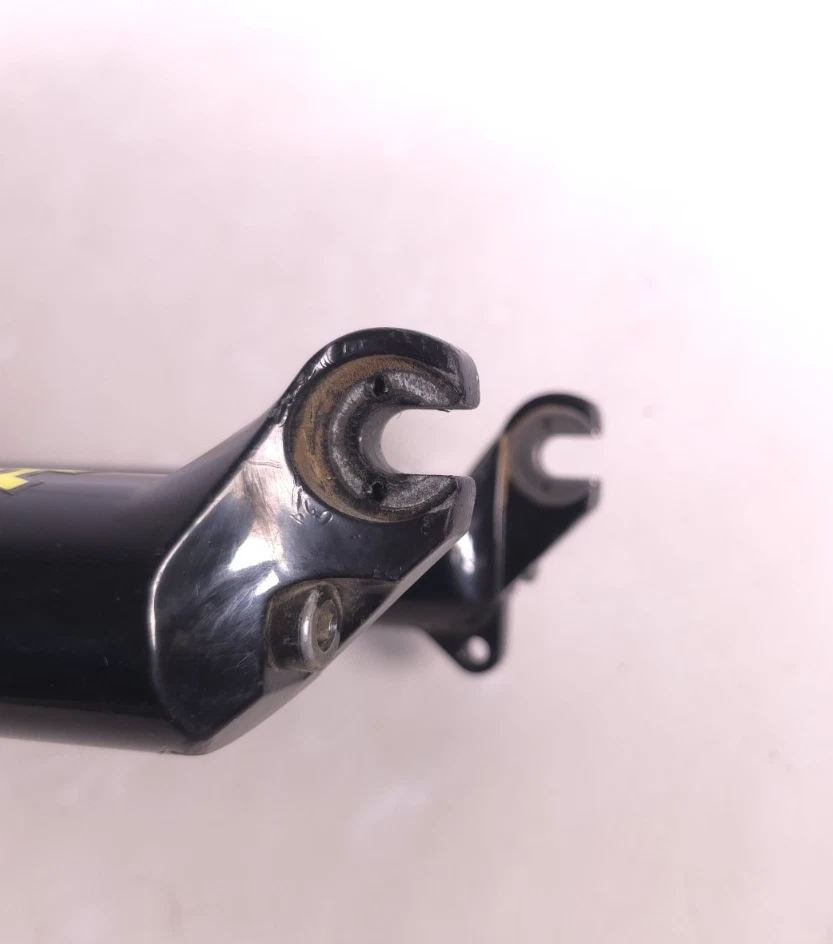 Horquilla vintage Magura Asgard D.12421 1-1/8" tubo 26" negra Foto 3 de 4