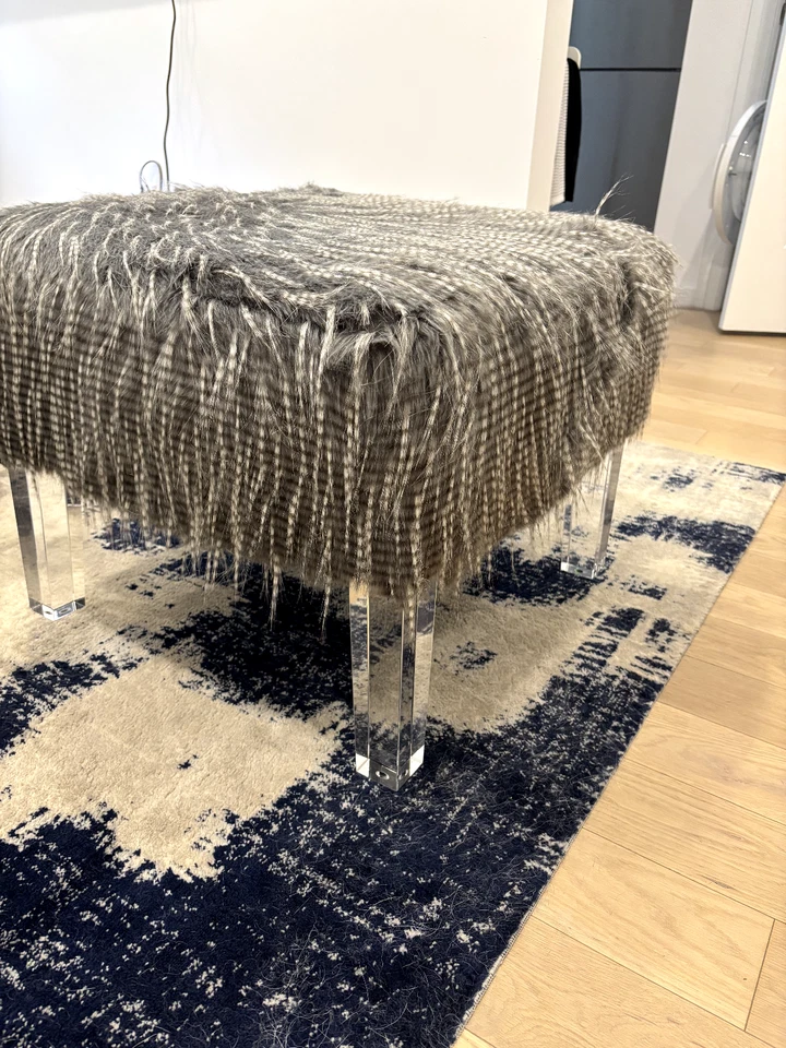 Skyline Furniture Modern Faux Fur Ottoman with Clear Arcylic Legs - Image 4 of 4