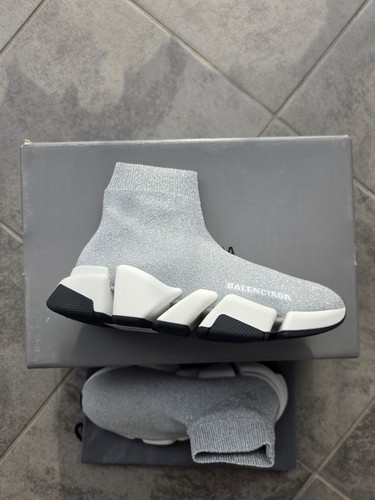 Balenciaga Speed 2.0 Size 35 / US SIZE 5 Women Sneaker Light Gray Grey NEW - Picture 1 of 8