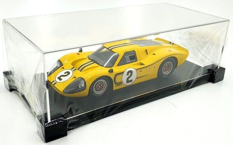 Miniature Ford GT40 Mk IV Spark 18S681 au 1/18 du Mans 1967
