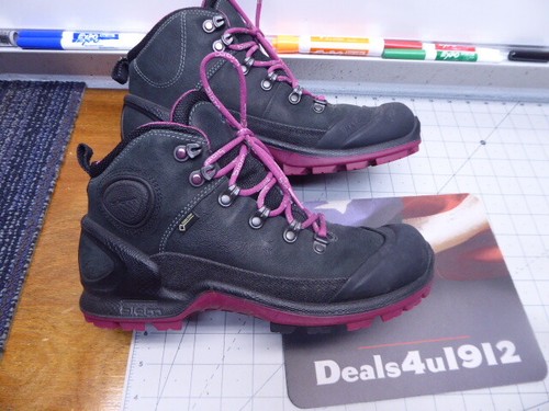 Ecco Biom Hiking Trail Boots Black Pink 