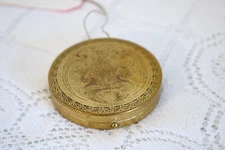 ART NOUVEAU POMPEIAN BEAUTY POWDER COMPACT MIRROR GOLDTONE FINISH FEMALE TORCH