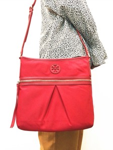tory burch nylon swingpack