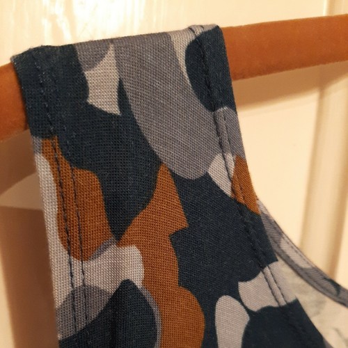 Size Small Blue Camo Tan Tank Tunic Logo by Lori Goldstein QVC Rayon Spandex - Picture 3 of 12